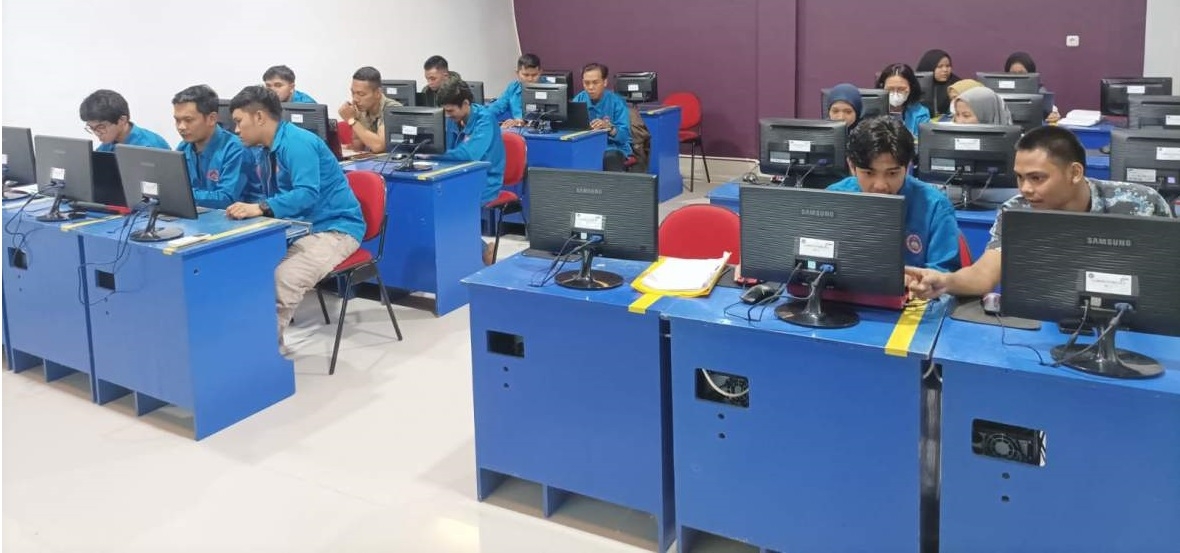 Mahasiswa Manajemen Informatika